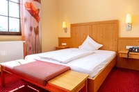 Einzelzimmer mit gemütlichem Bett&hellip;